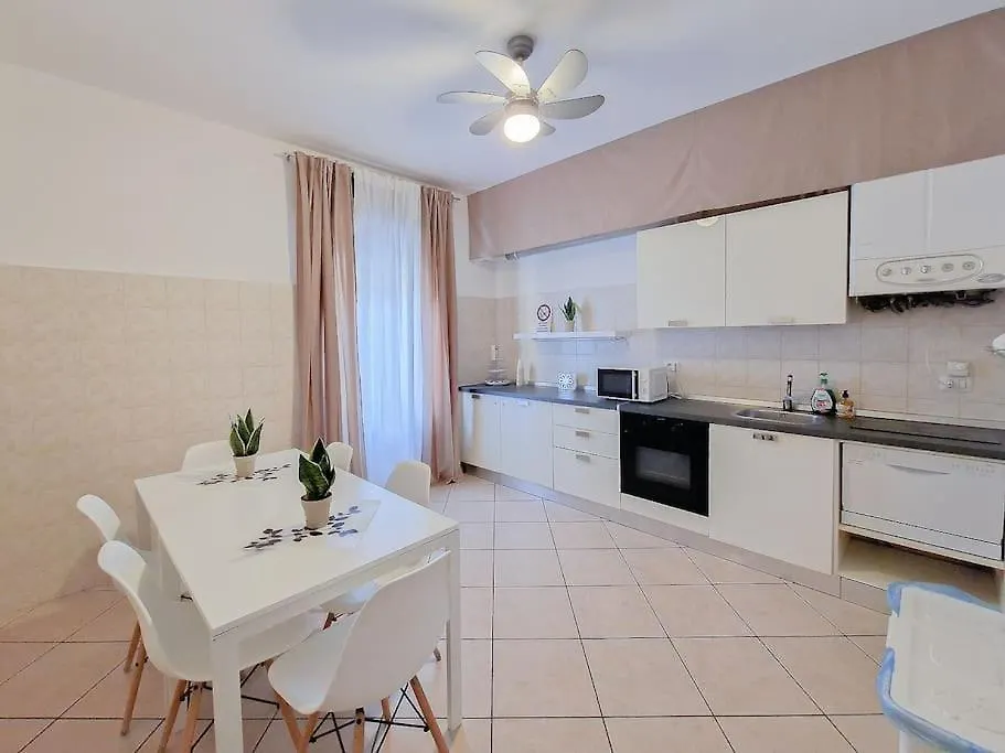 Al Centro Storico Gold Suite - City Center 维罗纳 公寓